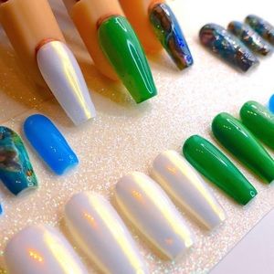 Malachite Madness | Coffin-shaped Press ons | N.I.A.B.™️ Press on Nails